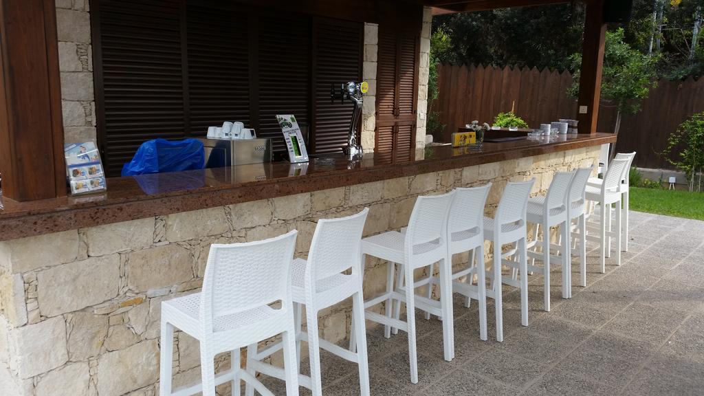 The Caravel Hotel Limassol Exterior foto
