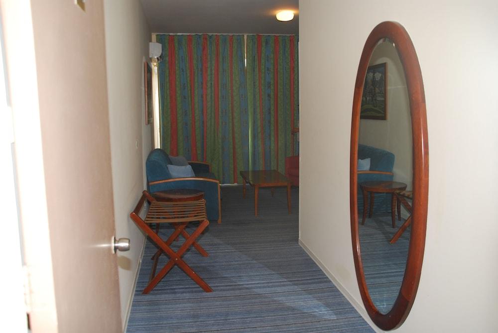 The Caravel Hotel Limassol Exterior foto