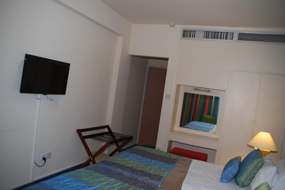 The Caravel Hotel Limassol Exterior foto