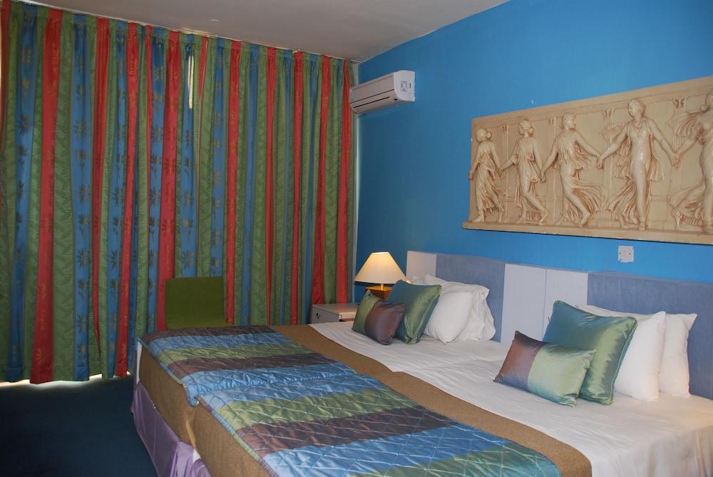 The Caravel Hotel Limassol Exterior foto