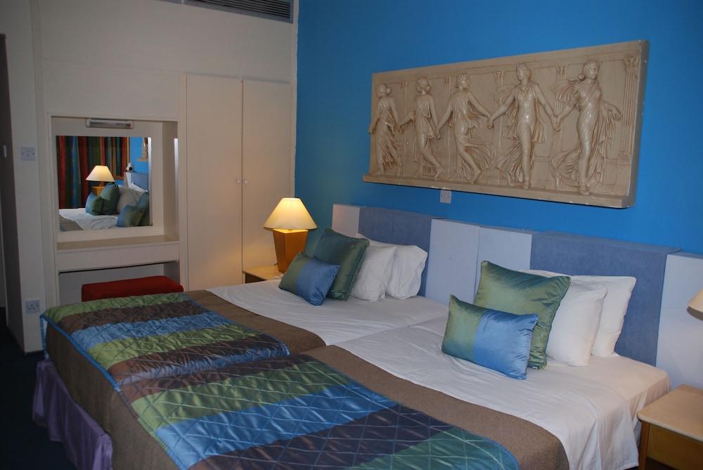 The Caravel Hotel Limassol Exterior foto