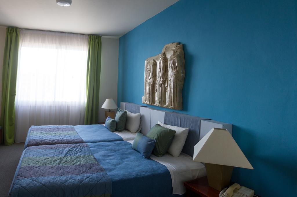The Caravel Hotel Limassol Exterior foto